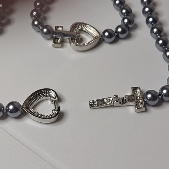 Metal Bead With Decorative Clasps Necklace And Bracelet Set - Picture 7 of 13
